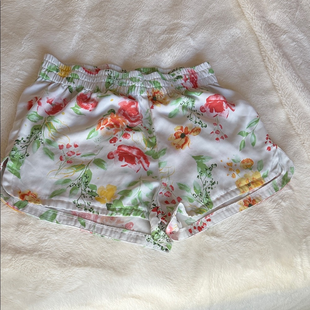 Dip Floral Print Women's Shorts - White, Red, Yellow, Green